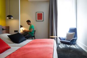 Hotels Hostellerie Du Chapeau Rouge : photos des chambres