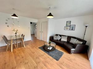 Convenient Manchester city centre 3BD with free parking