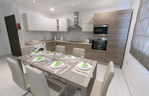 Orion Court 4C Stunning and Luxurious 3 bedroom apartment