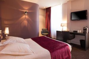 Hotels Hostellerie Du Chapeau Rouge : photos des chambres