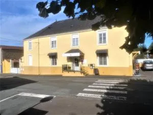 Le 120 - Groupe Logis Hotels - Ex Auberge la Terrasse - Loge-Fougereuse