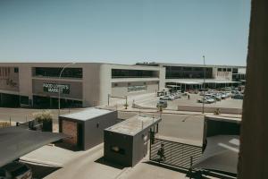 VELDT Suite - Luxury Apartment near Grove Mall & Hospital Airbnb