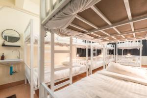 Beds Friends Phi Phi Hostel - Party Hostel