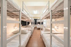 Beds Friends Phi Phi Hostel - Party Hostel