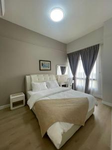 Instay Leisure Mahkota With SeaPool View