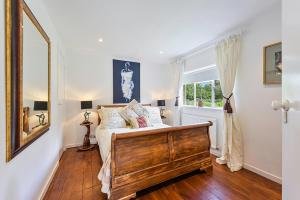 Hidden Cottage in Esher, West End - Pass the Keys