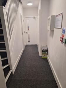 Deluxe Single room only for one adult