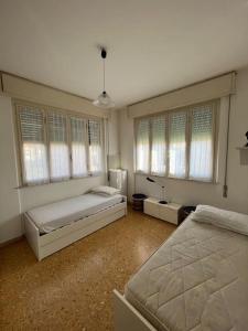 Sunny 2-bedrooms apartment
