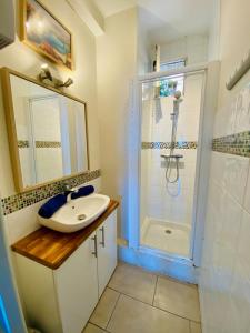 Appartements ''Luigi'' BALCON SUR LA MER et le Port de Sete : photos des chambres