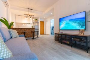 NUEVO 100% estrenar. Terraza, Ascensor, AA, Vistas al mar