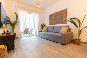 NUEVO 100% estrenar. Terraza, Ascensor, AA, Vistas al mar