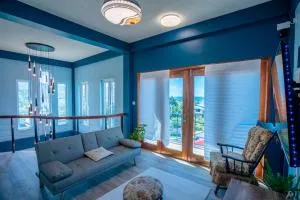 The Green House on Bedford Street - Portsmouth - Calibishie