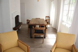 Maisons de vacances Maison a SOULAC sur Mer avec Jardin : Maison 3 Chambres