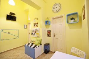 Supreme Astoria Semmelweis