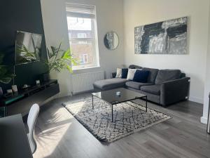 Spacious modern 1-bed apartment near Victoria Park & London Stadium