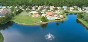 Exquisite Waterfront Retreat home - Sampson
