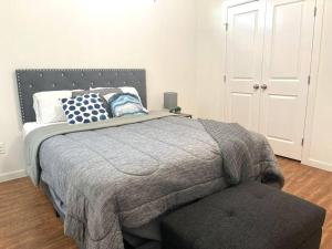 NEW! 5 min from Mall, Airport, and Dinning!