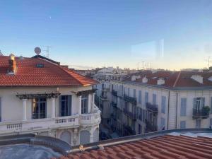 Heart of Nice-Rooftop Seaside Studio