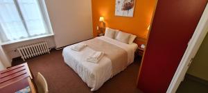 Le 120 - Groupe Logis Hotels - Ex Auberge la Terrasse : photos des chambres