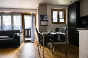 Moderne 2-Zimmer-Wohnung in Albinen mit Aussicht