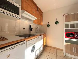 Serre Chevalier, appartement T3, 4 personnes plein sud avec balcon, près des pistes, Meublé touristique 3 étoiles
