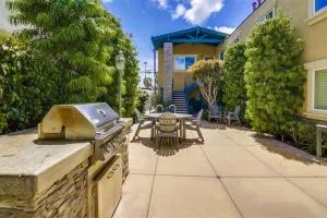 Ocean Beach Pier Condo - Sunset Cliffs