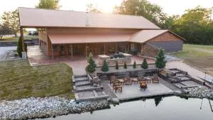 Bearshield Lodge - Ray