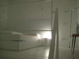 Superior Double Room - Split Level room in Legrenzi Rooms