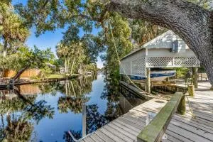 WATERFRONT Kayakers Dream nature lover cottage - Ormond-by-the-Sea