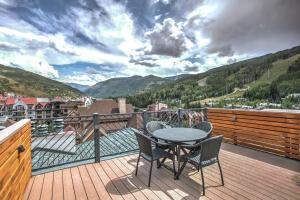 Four-Bedroom Penthouse Suite with Mountain View - Top Floor room in Vail Marriott Mountain Resort