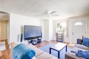 Perfect Notre Dame Weekend Home, 0.8 Miles to ND! - Granger