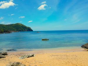 LAstrolabe - Private Beach