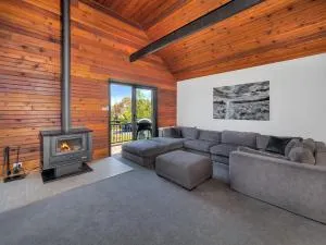 Rainbows in Jindabyne - Kalkite