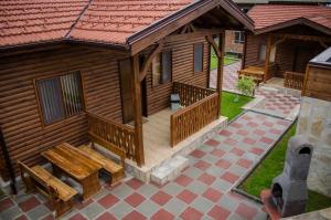 Yoneda Houses