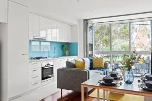 Serene South Yarra Sanctuary - Prahran