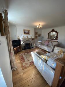 Clearwater 17th Century Cottage