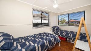 Crimson Belle Ettalong Beach