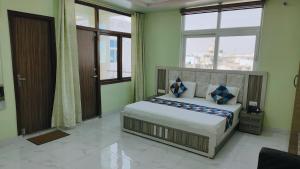 HOTEL AMAR PALACE BHARATPUR