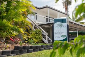 Palm View Holiday Apartments
