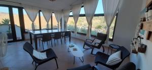 Villa NERO BIANCO, Havre de paix, oliviers, piscine privée