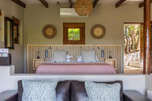 Hog Hollow Country Lodge