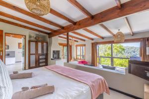 Hog Hollow Country Lodge