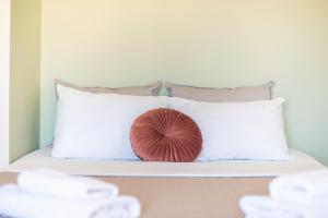 Acropolis View Apt: Cozy Stay in Athens