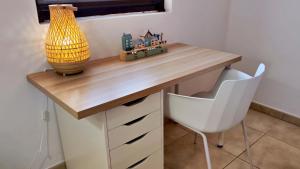 Hola Arnage Pool view