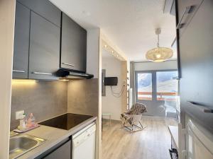 Sublime 2P 5 pers rénové, ski aux pieds, wifi - FR-1-178-2