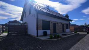 Willa Karo dom bliźniak 7-osobowy ZE STREFĄ BASENOWĄ w miejscowości Chocznia NIEDALEKO ZATORU I ENERGYLANDII