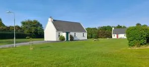 Louisburgh Cottages - 3 bedroom - Mullagh
