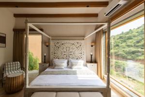 SaffronStays Moringa Valley - Cedar Villa