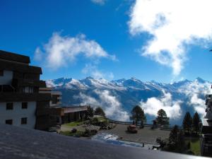 Apartment Dixence 404 by Interhome