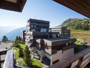 Apartment Dixence 404 by Interhome